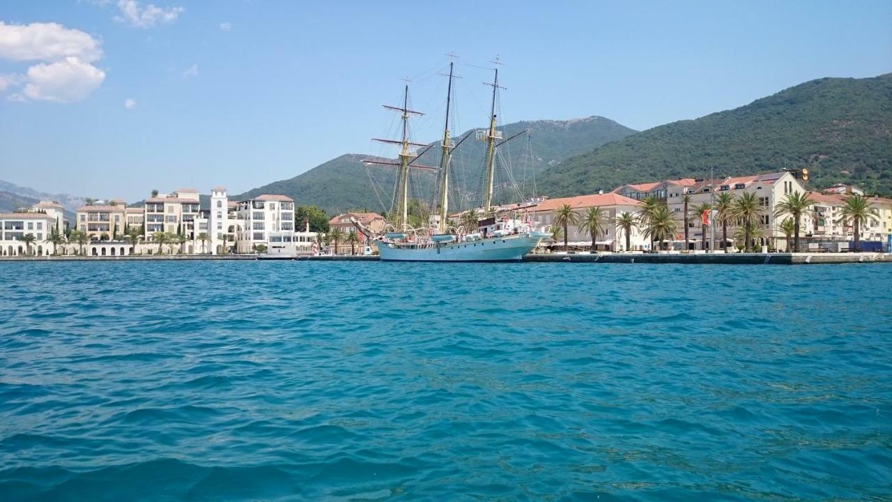 Apartments Lungomare Tivat Exterior photo